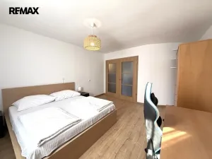 Prodej bytu 2+kk, Karlovy Vary, Horova, 86 m2