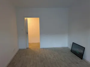 Pronájem bytu 1+kk, Opava, Edvarda Beneše, 36 m2