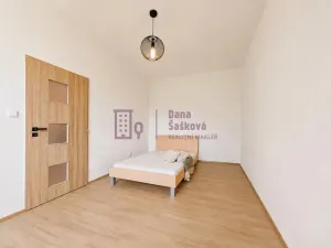 Pronájem bytu 1+1, Jindřichův Hradec - Jindřichův Hradec II, Schwaigrova, 37 m2