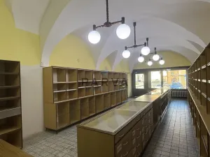 Pronájem obchodního prostoru, Rokycany - Střed, Masarykovo náměstí, 100 m2
