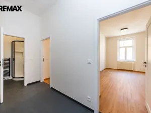 Pronájem bytu 2+kk, Praha - Nusle, Sinkulova, 44 m2