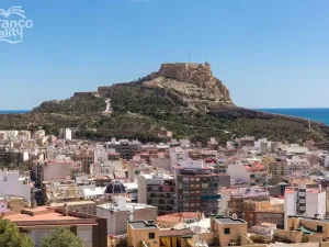 Prodej bytu 3+kk, Alicante, Španělsko, 74 m2