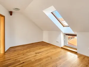 Pronájem bytu 2+kk, Třebotov, Hlavní, 80 m2
