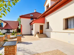 Pronájem bytu 2+kk, Třebotov, Hlavní, 80 m2