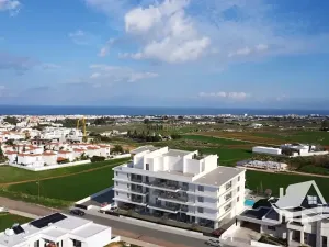 Prodej bytu 3+1, Paralimni, Kypr, 74 m2