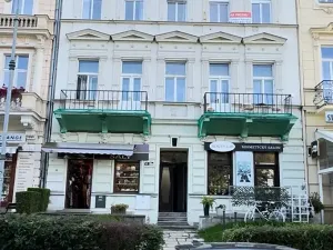 Pronájem bytu 2+1, Karlovy Vary, Zahradní, 52 m2