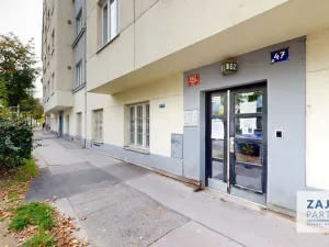 Pronájem bytu 1+1, Praha - Holešovice, Jankovcova, 53 m2