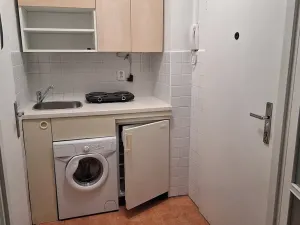 Pronájem bytu 1+kk, Praha - Vokovice, Evropská, 25 m2