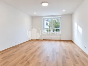 Pronájem kanceláře, Vyškov - Vyškov-Město, náměstí Obránců míru, 27 m2