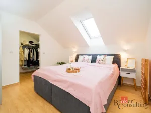 Prodej rodinného domu, Praha - Dolní Chabry, Bolebořská, 268 m2