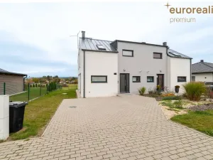 Pronájem rodinného domu, Chodová Planá, Kolmá, 100 m2