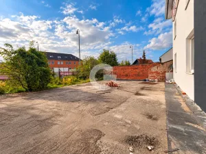 Prodej obchodního prostoru, Zlín - Malenovice, Bezručova, 568 m2