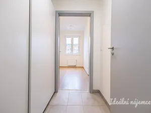 Pronájem bytu 1+kk, Praha - Hostivař, Arnošta Staňka, 35 m2