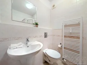 Prodej bytu 1+kk, Praha - Záběhlice, Ve slatinách, 30 m2