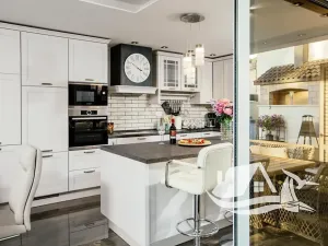 Prodej vily, Podstrana, Chorvatsko, 220 m2