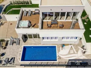 Prodej vily, Podstrana, Chorvatsko, 220 m2