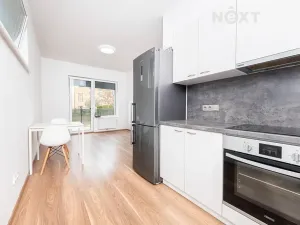 Pronájem bytu 2+kk, Pardubice, Bratranců Veverkových, 46 m2