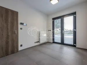 Pronájem kanceláře, Praha - Strašnice, Květnická, 27 m2