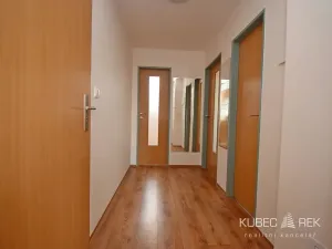 Pronájem bytu 2+kk, Tábor, Zbyňkova, 76 m2