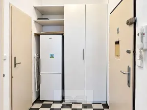 Pronájem bytu 1+kk, Praha - Nusle, U družstva Život, 44 m2
