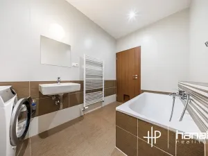 Pronájem bytu 2+1, Olomouc, gen. Píky, 63 m2