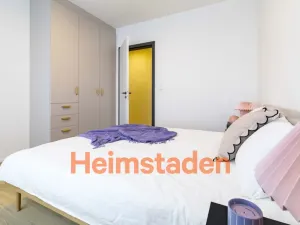 Pronájem bytu 2+kk, Praha - Holešovice, U Pergamenky, 57 m2
