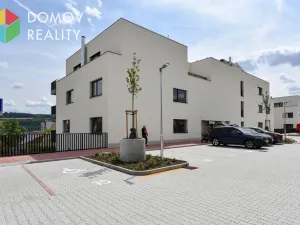 Pronájem garážového stání, Beroun, U Židovského hřbitova, 18 m2