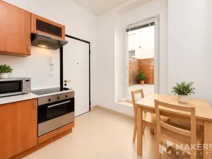 Prodej ubytování, Praha - Smíchov, Plzeňská, 70 m2