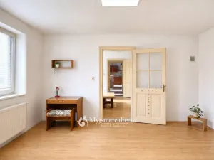 Prodej rodinného domu, Žerůtky, 193 m2