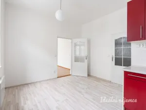 Pronájem bytu 2+1, Praha - Smíchov, Pod Barvířkou, 52 m2