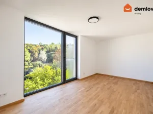 Pronájem bytu 2+kk, Ostrava, Na Burni, 53 m2