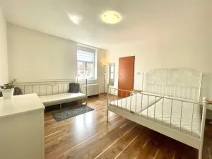 Pronájem bytu 1+1, Praha - Smíchov, Radlická, 35 m2