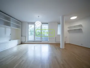 Prodej bytu 3+kk, Praha, U michelského mlýna, 75 m2
