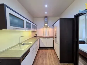 Pronájem bytu 2+kk, Praha - Vršovice, Moskevská, 46 m2