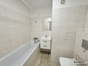 Pronájem bytu 1+kk, Třinec, Lidická, 32 m2