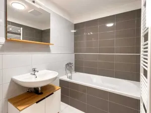 Pronájem bytu 2+kk, České Budějovice - České Budějovice 4, Vrbenská, 69 m2