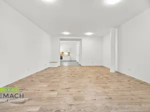 Pronájem bytu 1+1, Náchod, Masarykovo náměstí, 72 m2
