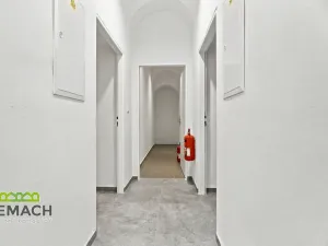 Pronájem bytu 1+1, Náchod, Masarykovo náměstí, 72 m2