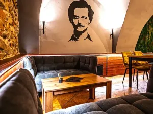 Pronájem restaurace, Chrudim, Palackého třída, 260 m2