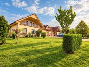 Prodej vícegeneračního domu, Předenice, 482 m2