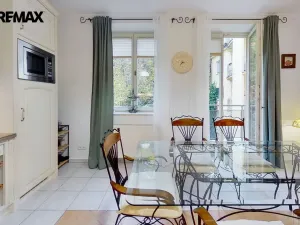 Prodej bytu 3+1, Karlovy Vary, Mariánskolázeňská, 141 m2