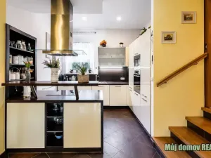 Pronájem vily, Praha - Písnice, Putimská, 1300 m2