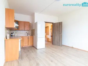Pronájem bytu 2+kk, Česká Lípa, U Nemocnice, 42 m2