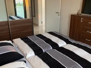 Prodej bytu 2+kk, Praha - Žižkov, Olšanská, 60 m2