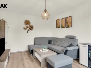 Prodej bytu 2+1, Třebíč - Nové Město, Modřínová, 56 m2