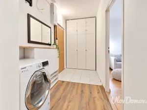Prodej bytu 3+1, Praha - Hlubočepy, Renoirova, 71 m2