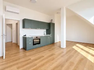 Pronájem bytu 2+kk, Praha - Libeň, Vosmíkových, 62 m2