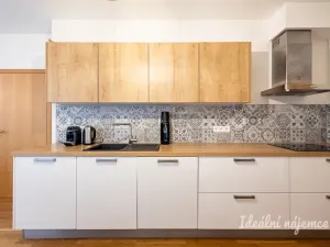 Pronájem bytu 2+kk, Praha - Střížkov, Střížkovská, 50 m2