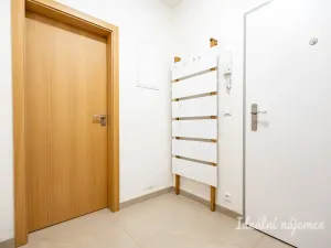 Pronájem bytu 2+kk, Praha - Střížkov, Střížkovská, 50 m2