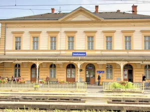 Pronájem bytu 1+kk, Dobřichovice, 5. května, 43 m2